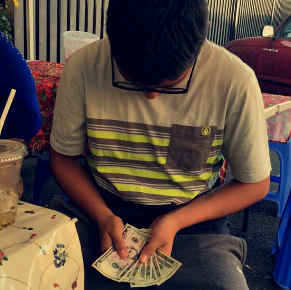 Meet your Posher, Isaias
